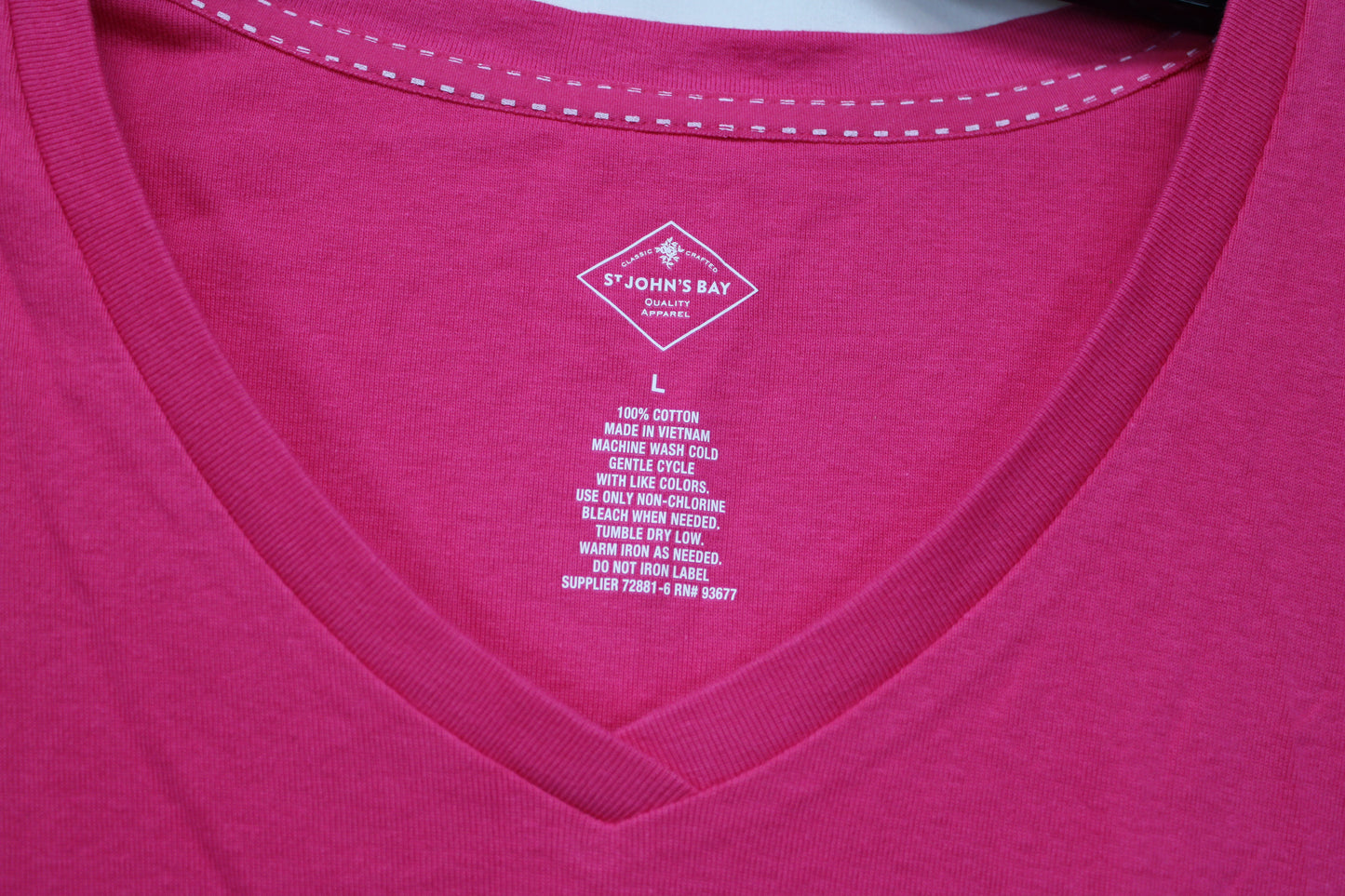 St. John’s Bay Everyday V-neck T-Shirt, Pink, Women’s L