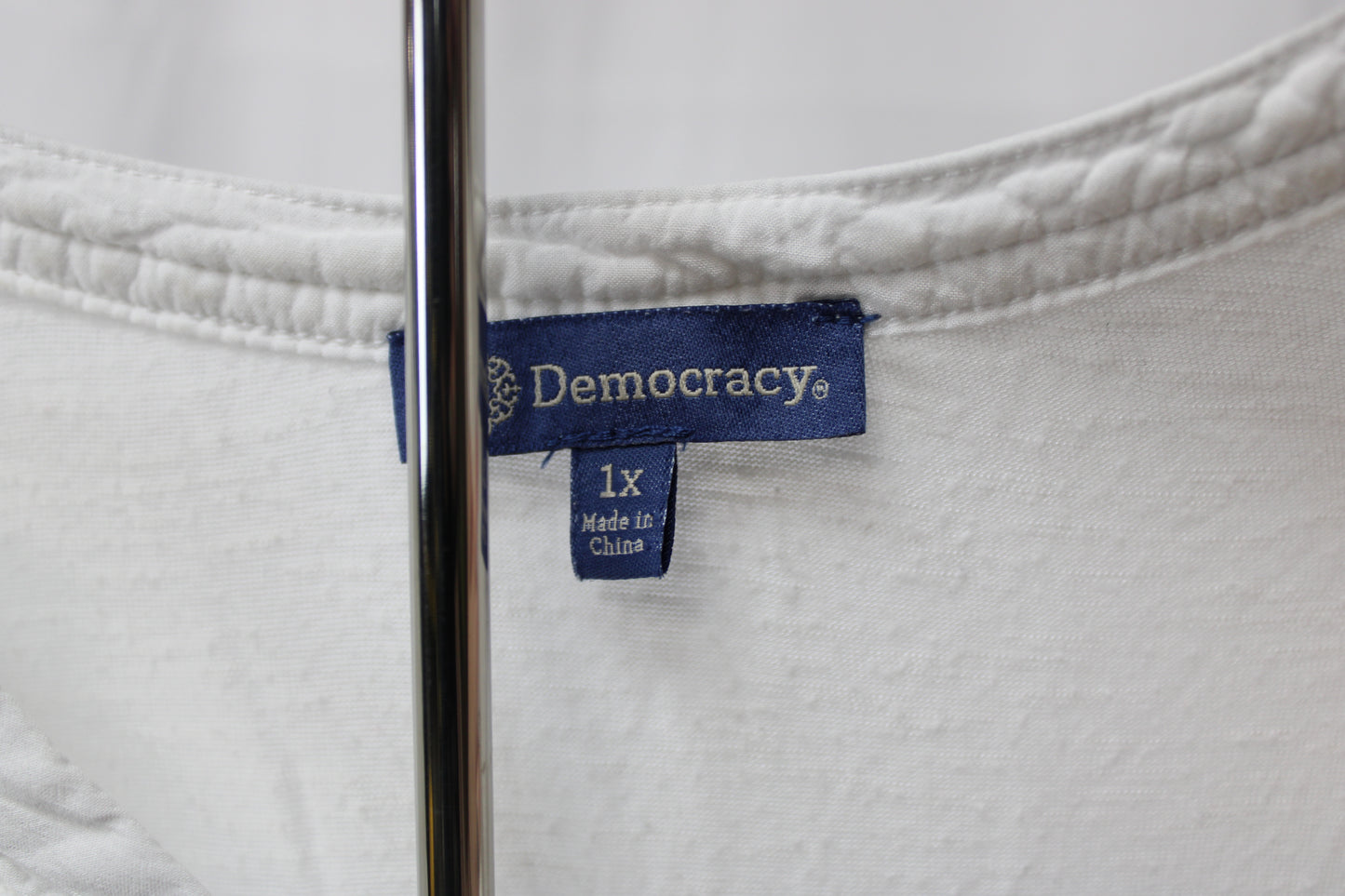 Democracy Flowy Buttoned Blouse, White, Women’s XL