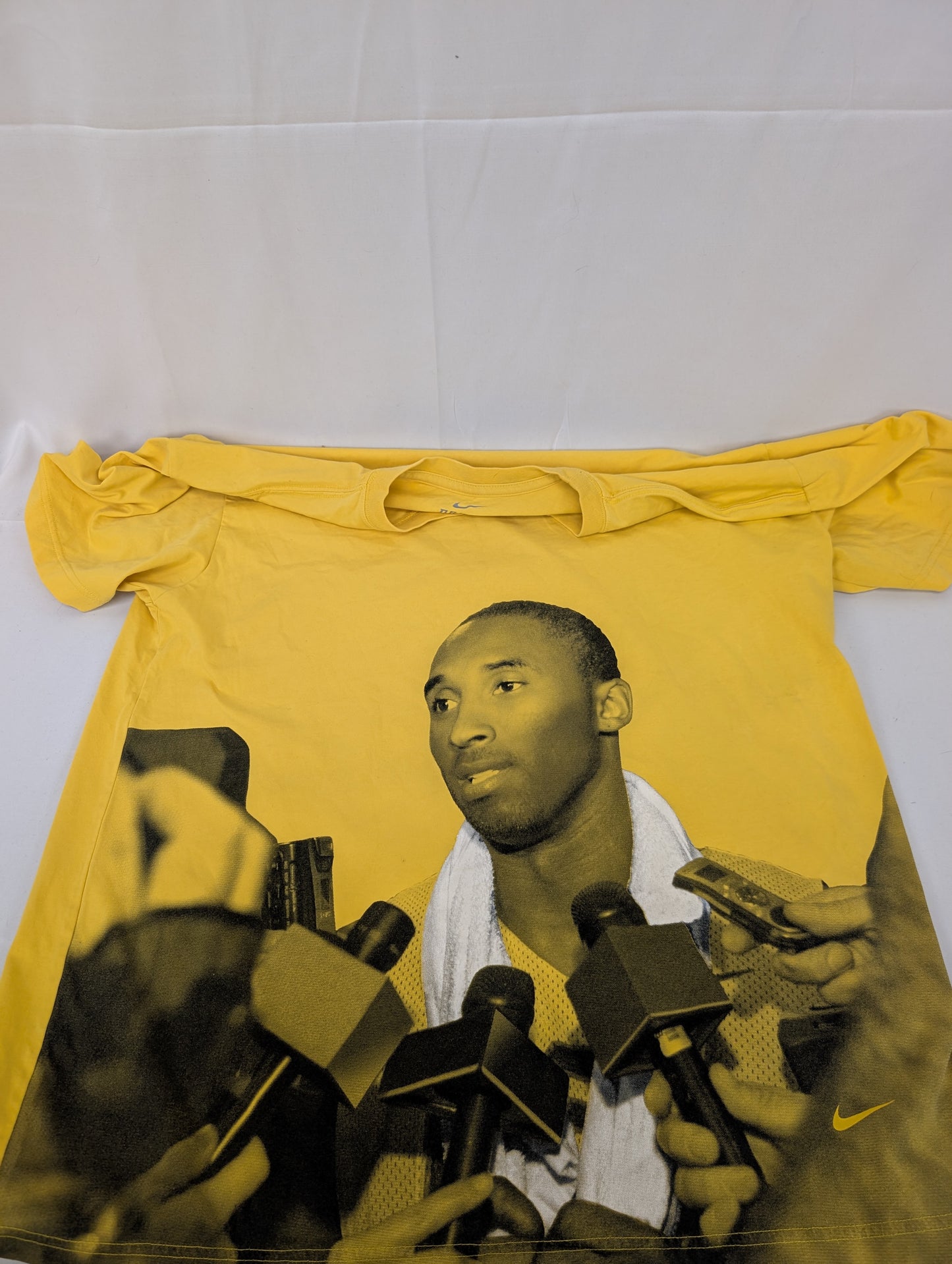 Nike Dri-Fit Kobe Bryant "The Interview" t-shirt. Men's XL