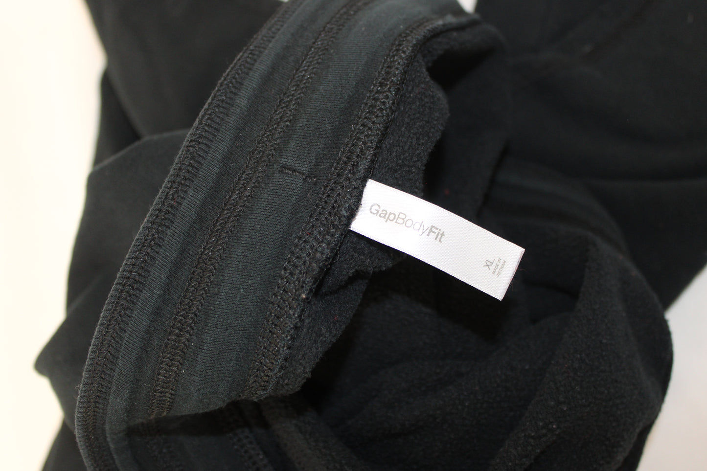 Gap Body Fit Capri Sweatpants, Black, Women’s XL