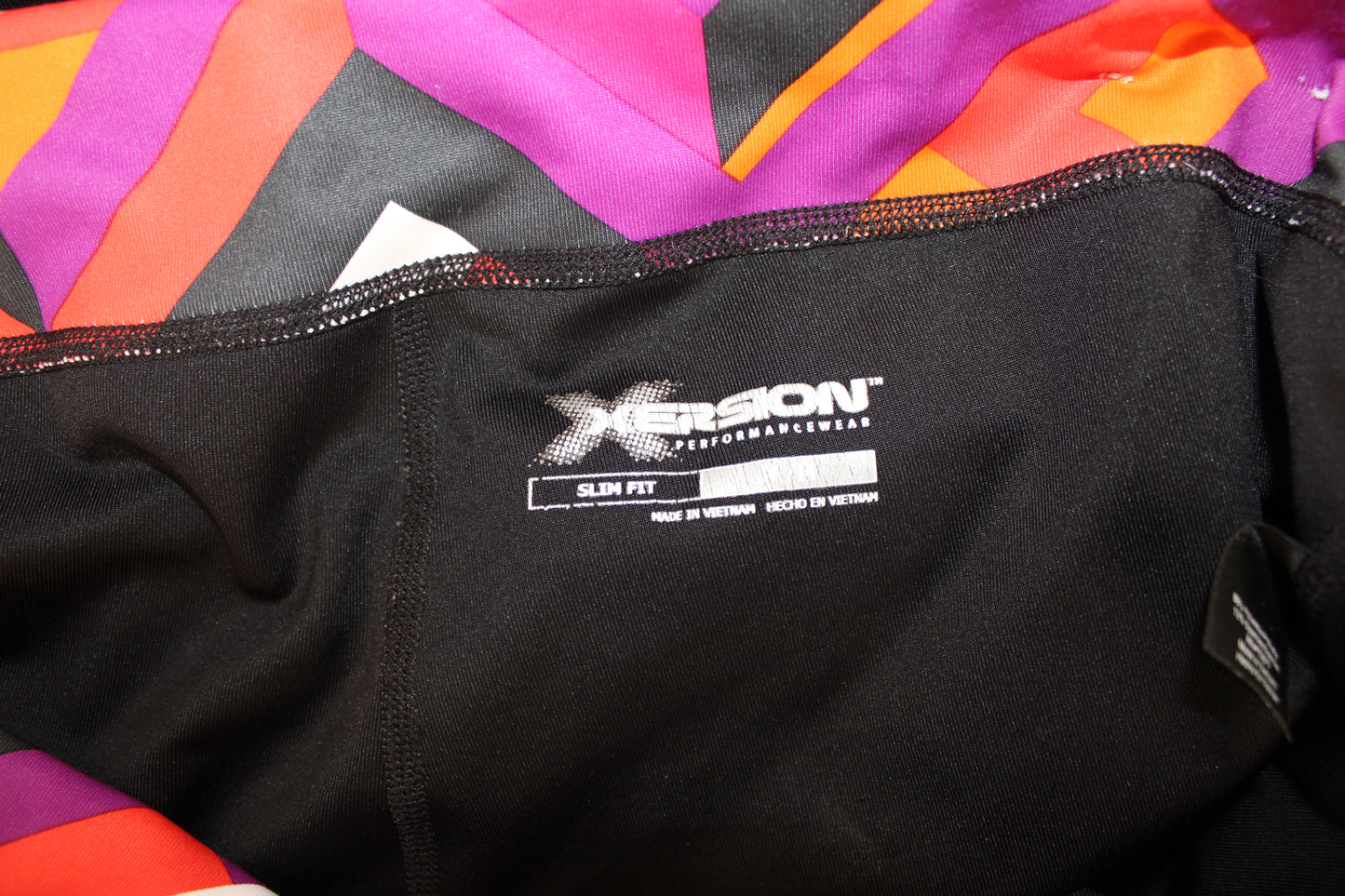 Xersion Performance Wear Slim Fit Capri Leggings, Black, Women’s M