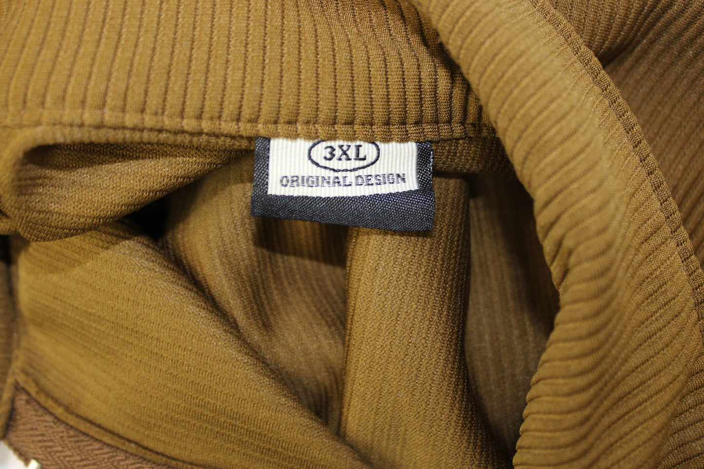 Original Design Short Sleeve Zip-Up Shirt, Brown, Men’s XXXL