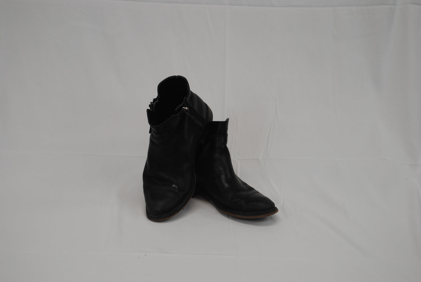 Franco Sarto black zipper ankle boot, women's 7.5