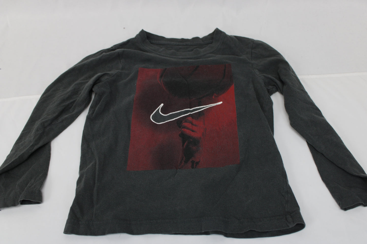 Nike basketball long sleeve t-shirt, Boy’s 6/7