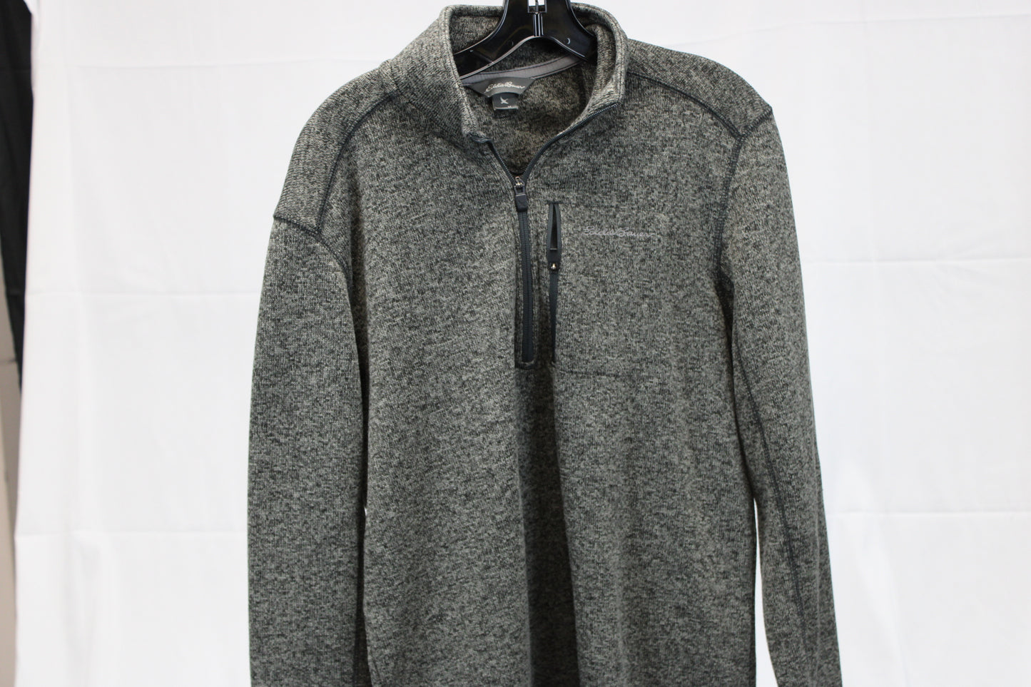 Eddie Bauer quarter zip fleece sweater, taupe, Men's Med