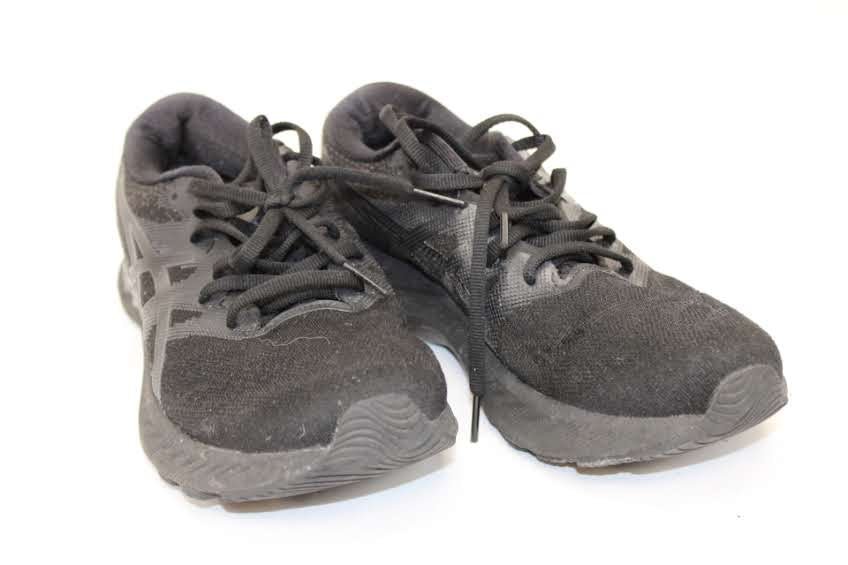 Asics Gel Nimbus 23, iridescent black, Women's 8