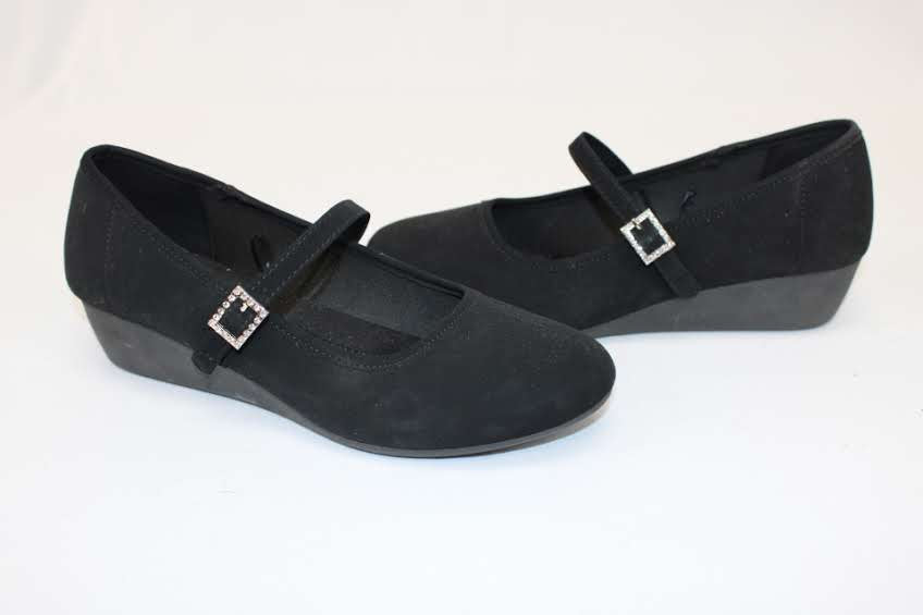 Chinese Laundry black suede low wedge heel, Women's 7.5