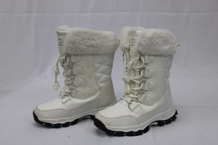 Khombu zip enclosure water resistant snow boot, Girl's 1