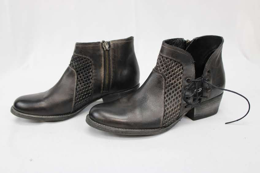 Roan by BedStu Antonia Side Tie ankle boot, like new, Women's 8