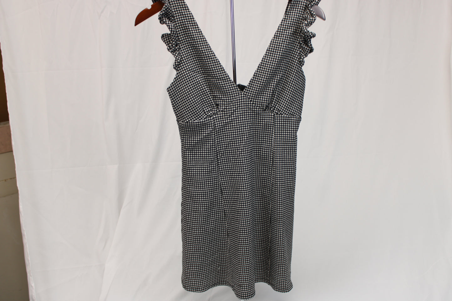 Forever 21 sleeveless black and white checkered midi dress, Women's M
