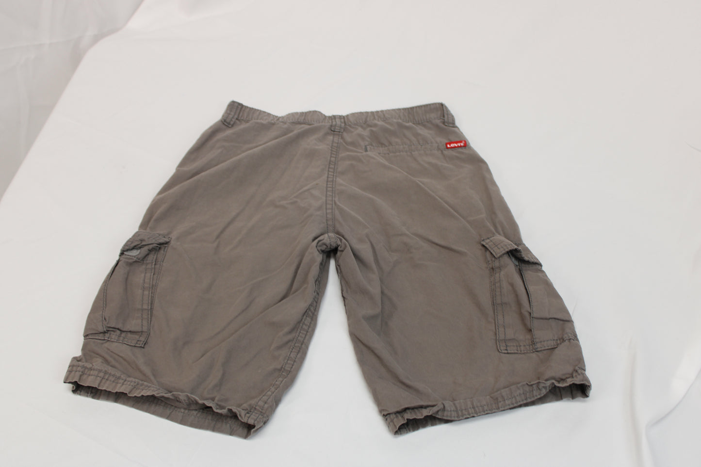 Levi's cargo short, khaki, Youth 16 (XL)