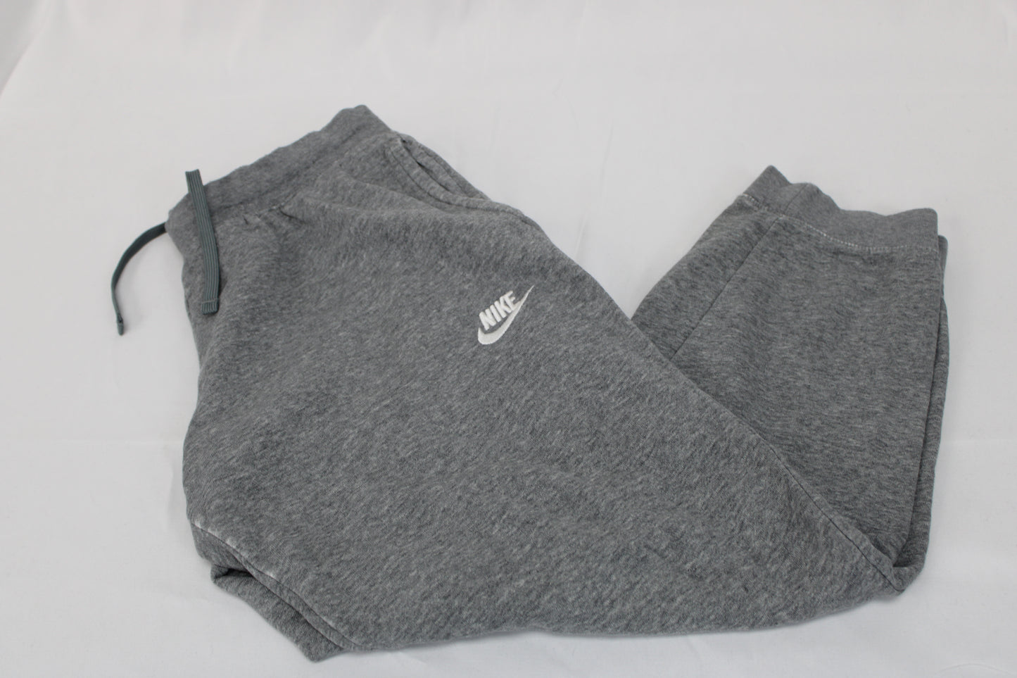 Nike fleece lined capri length sweatpants, Women's L