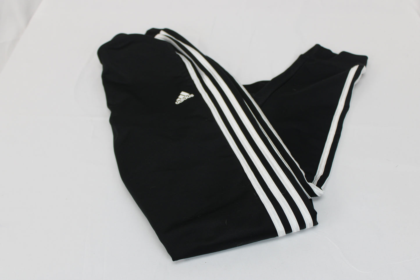 Adidas classic three stripe jogging pant, Boy's L (14)