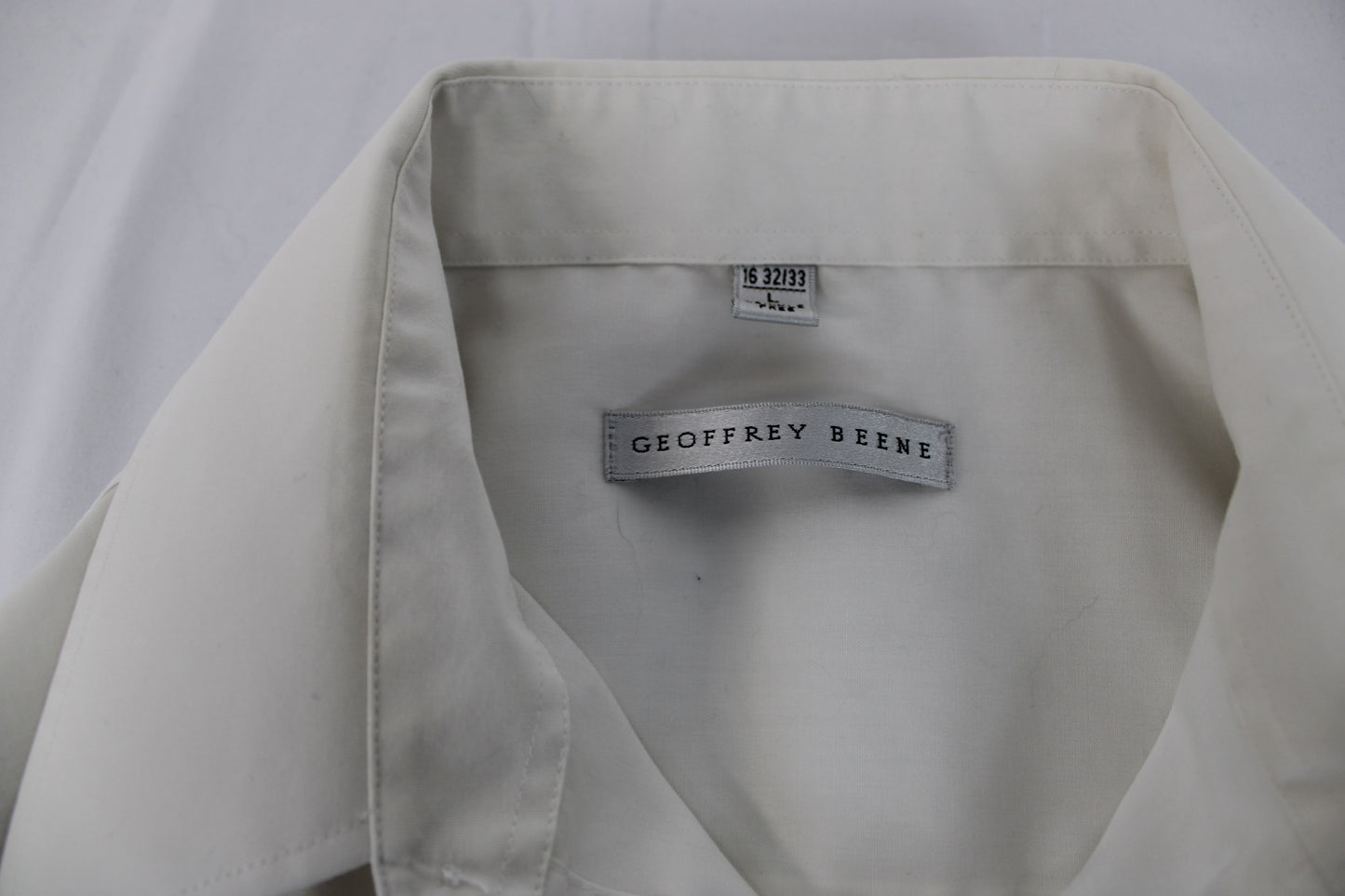 Geoffrey Beene classic white dress shirt, Men's 16'' 32/33