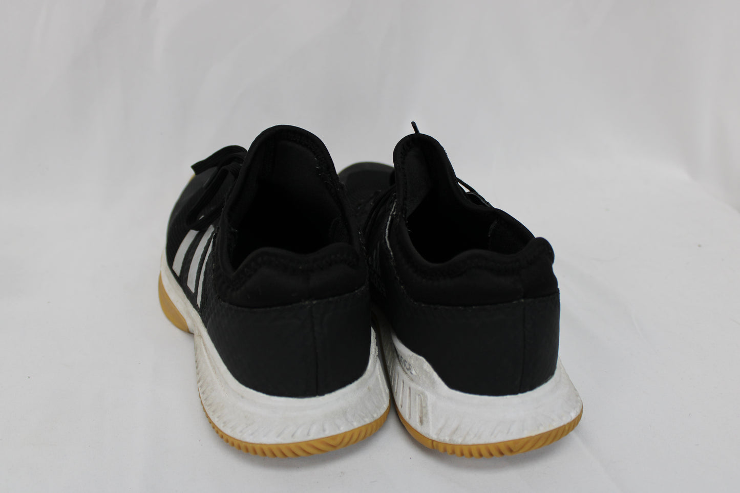 Adidas Adibounce Volleyball shoe with mesh upper, blk, Women's 8.5