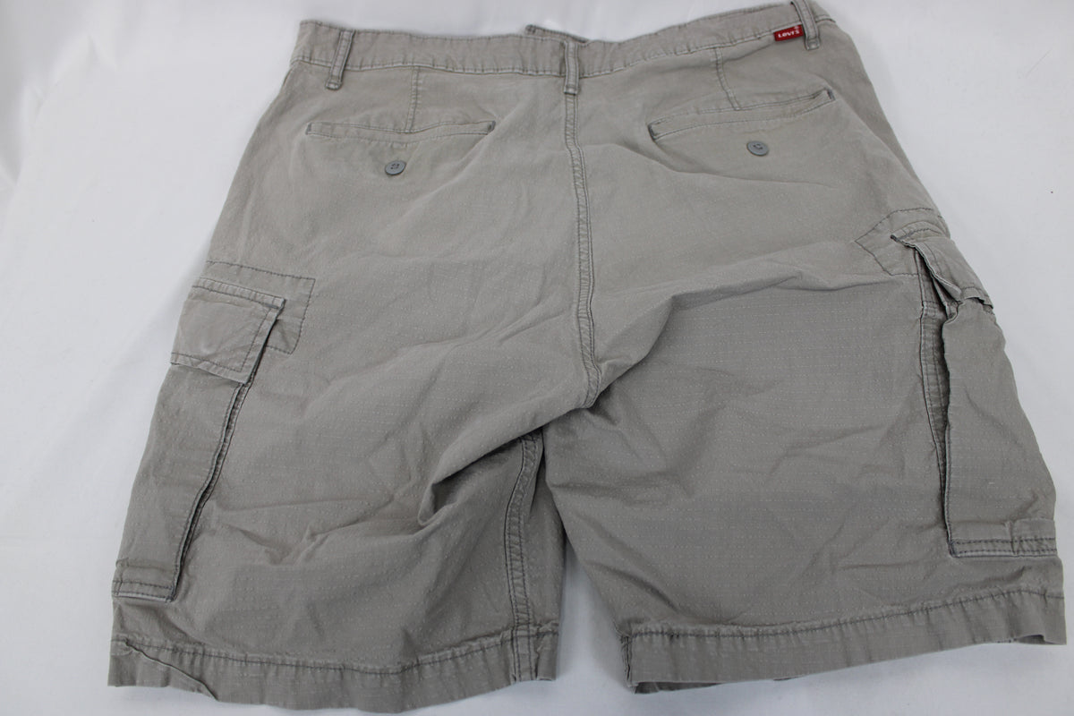 Levi Strauss Cargo Shorts, Size 34