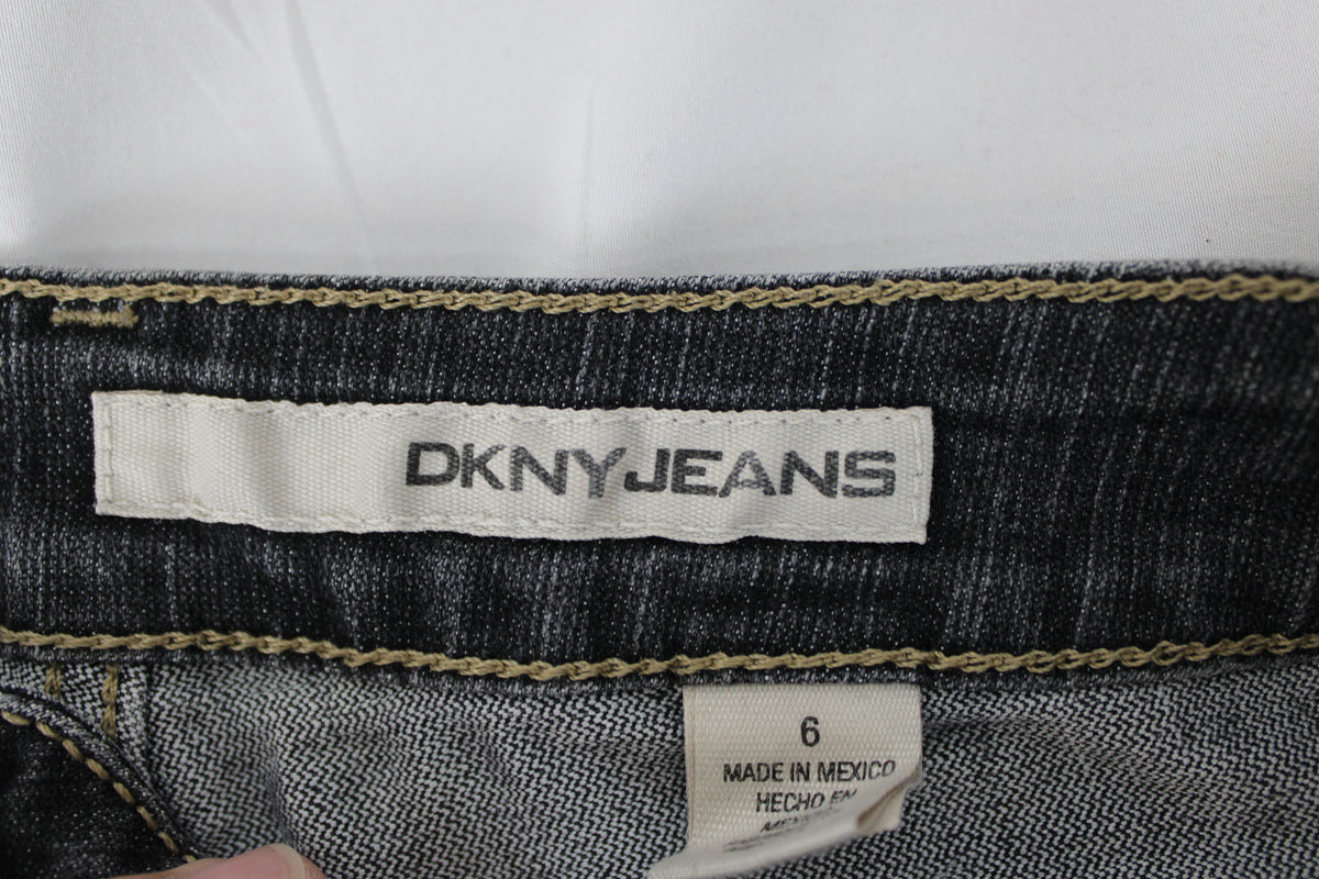 DKNY Jeans Straight Leg, Size 6