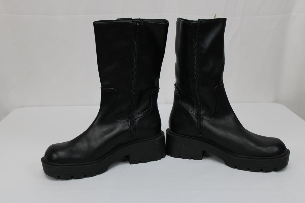 No Boundaries mid calf zipper enclosure harness boot, like new, Women's 7