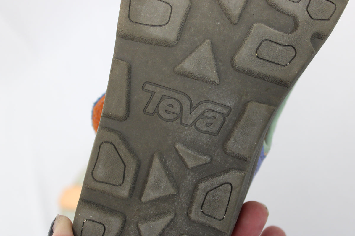 Teva Kids’ Hurricane Seekado Sandals, Multicolor, Youth 1