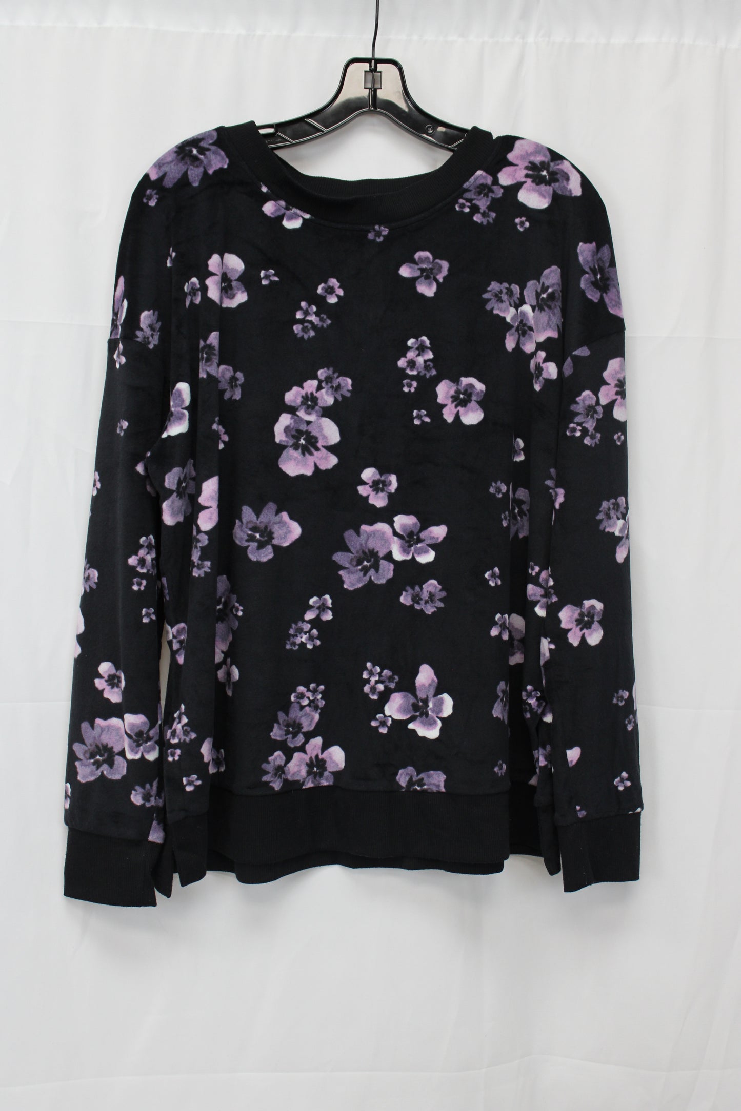 Women’s Two Piece Fleece Floral Pajama Set, Black/Purple, L