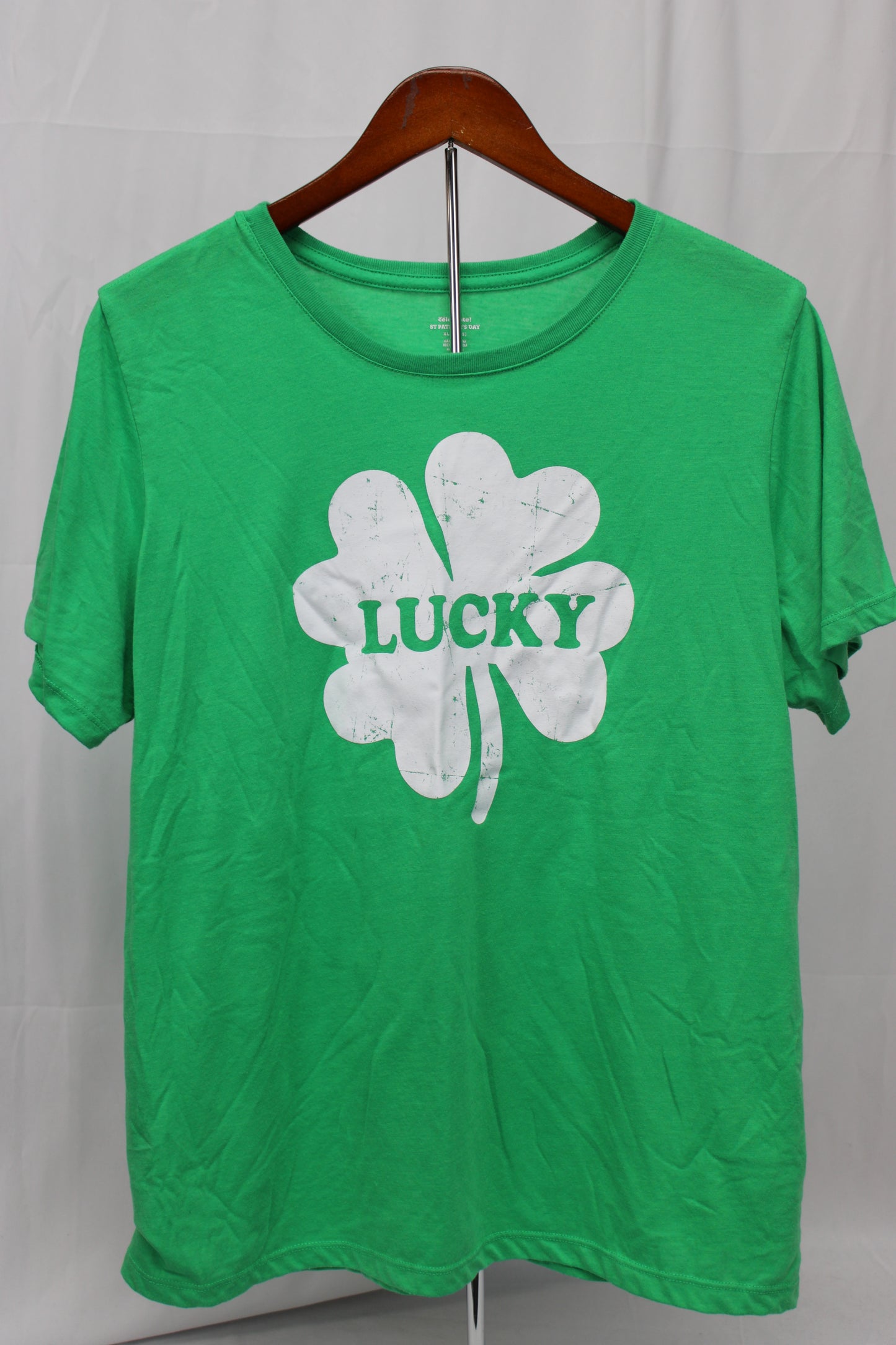 Celebrate! St. Patricks Day Lucky Four Leaf Clover T-Shirt, Green, Men’s XL