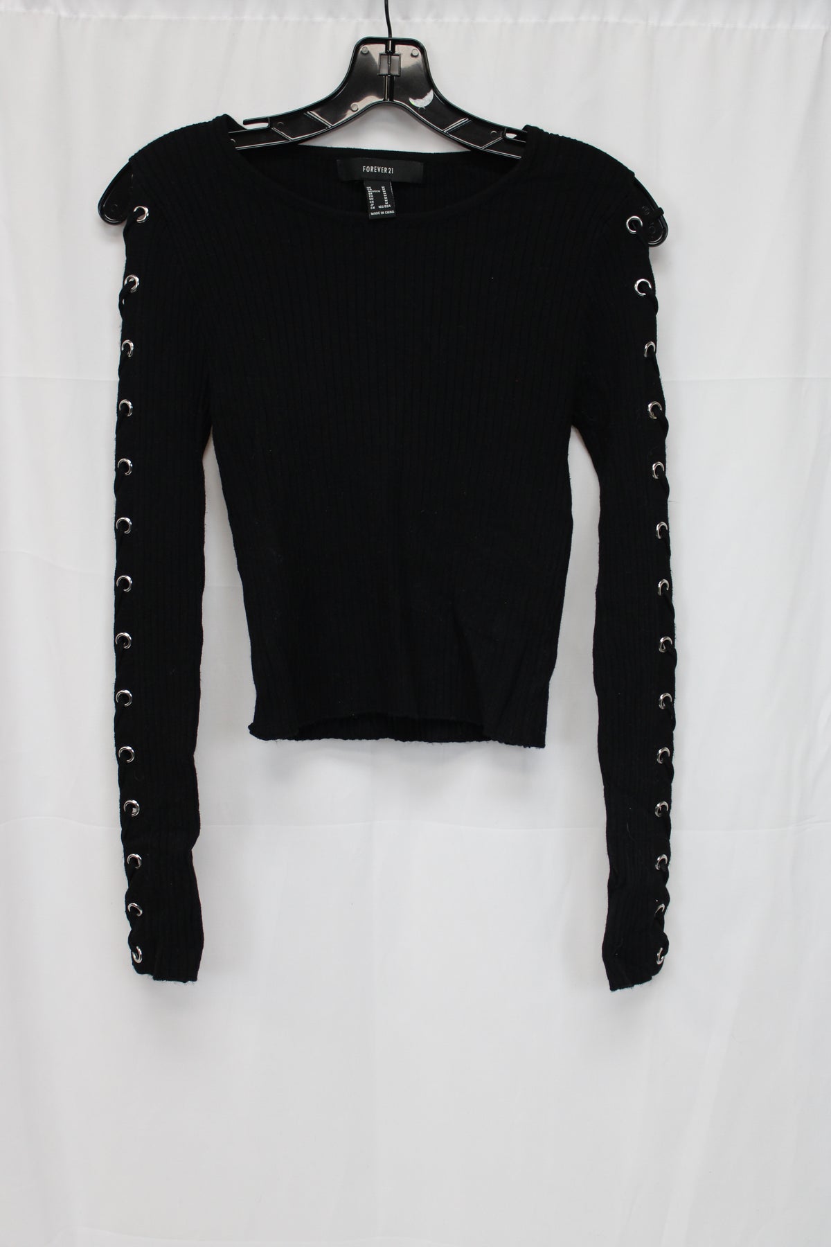 Forever21 Long Sleeve Metal Detail Knit Top, Black, Women’s M