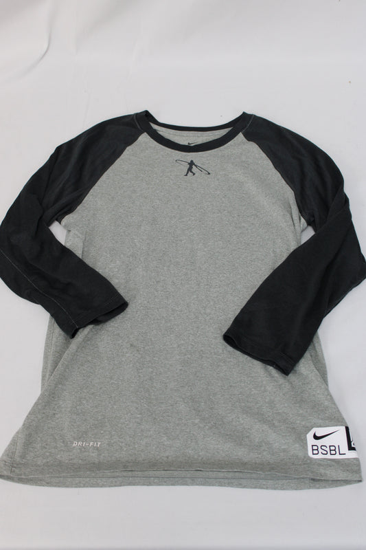 Nike Dri-Fit Long Sleeve Shirt, Gray/Black, Boys L
