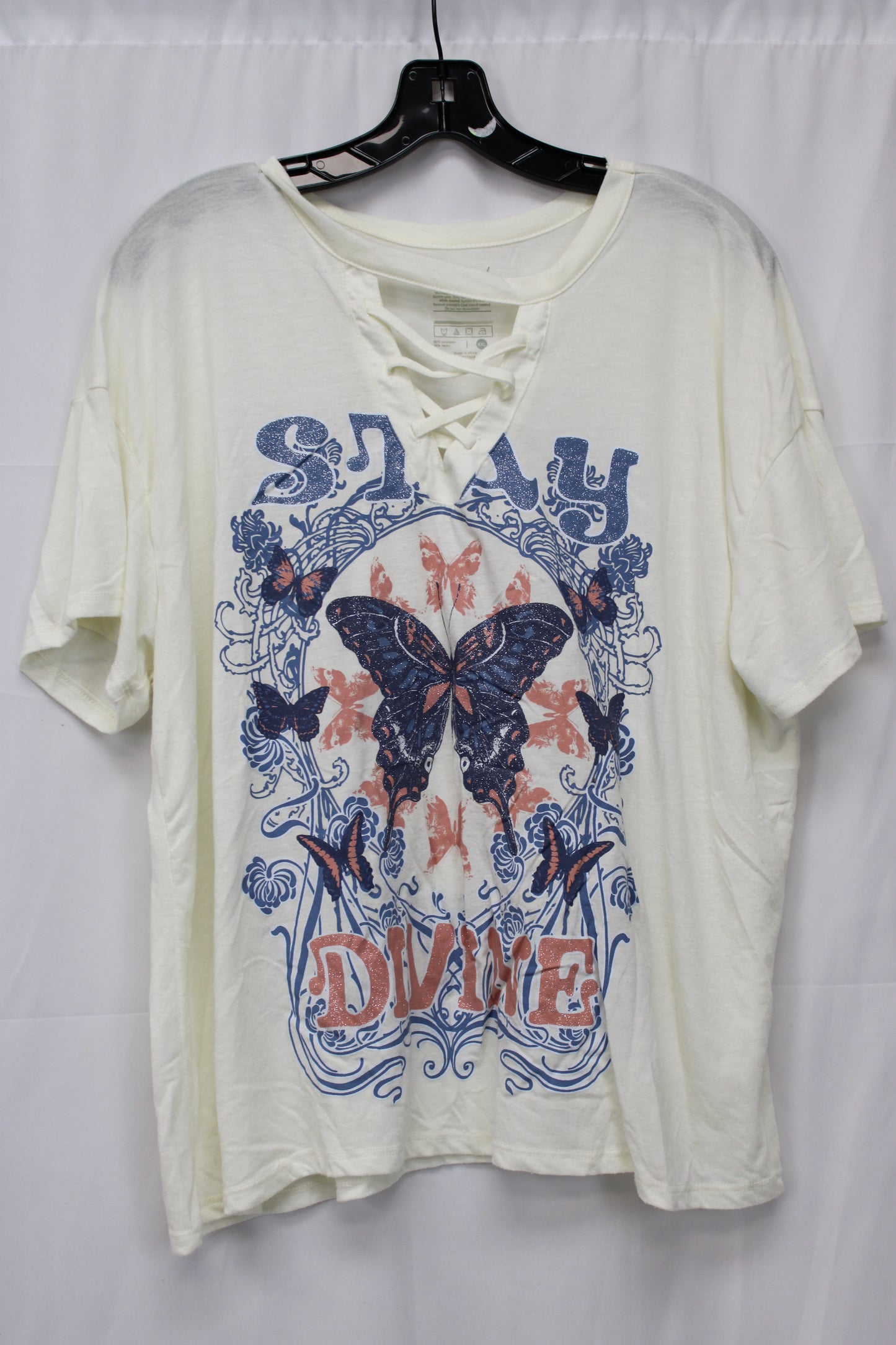 Weekend Soul Stay Devine Butterfly Short Sleeve Shirt, White, Women’s XXL
