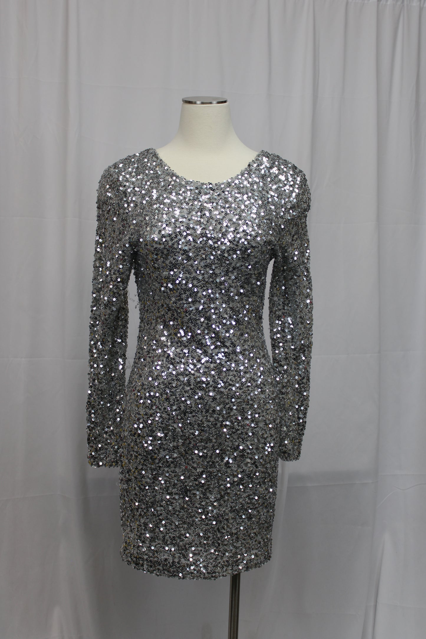 B. Darlin Open Back Long Sleeve Sequin Mini Dress, Silver, Women’s 13/14