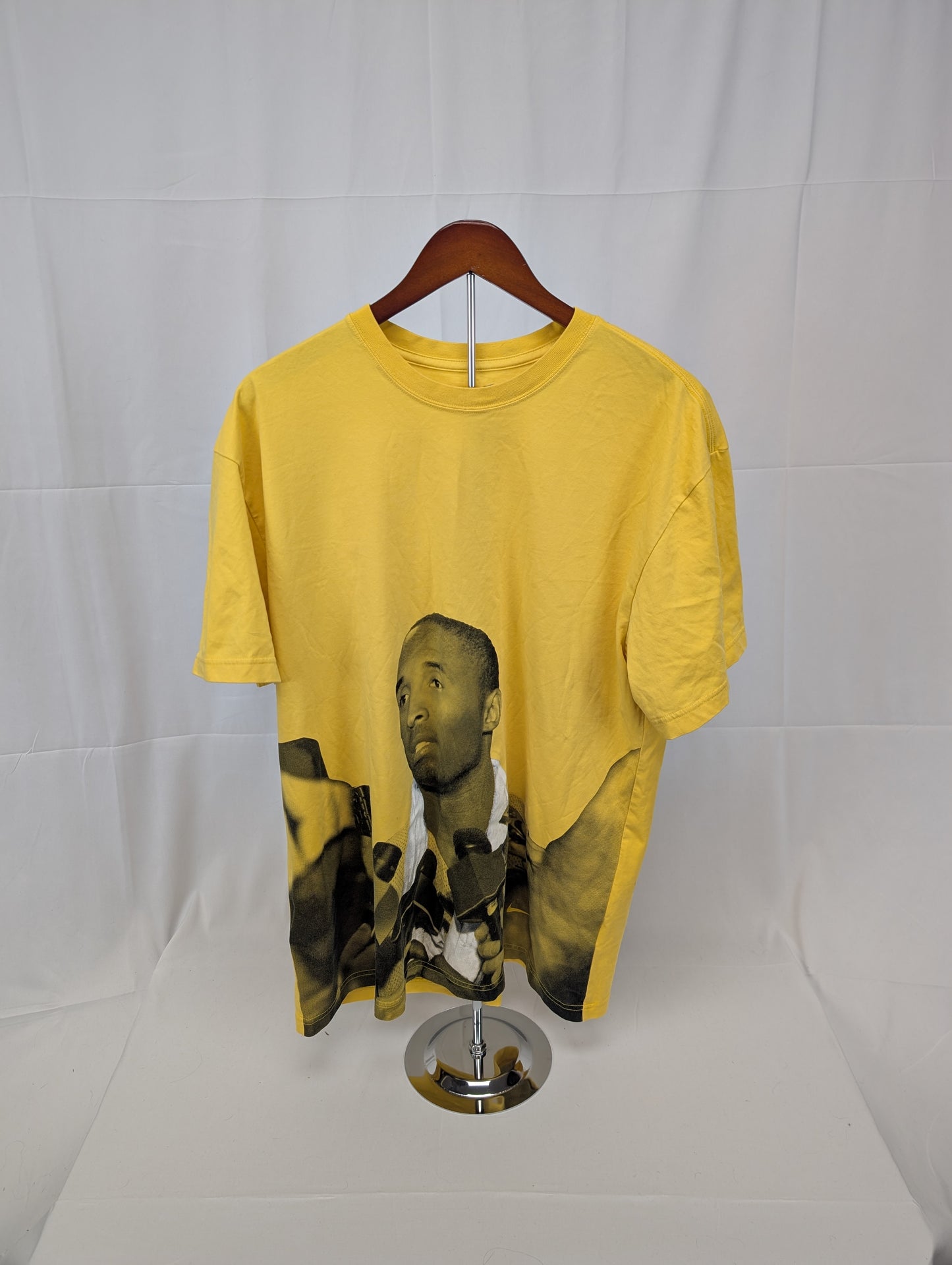 Nike Dri-Fit Kobe Bryant "The Interview" t-shirt. Men's XL