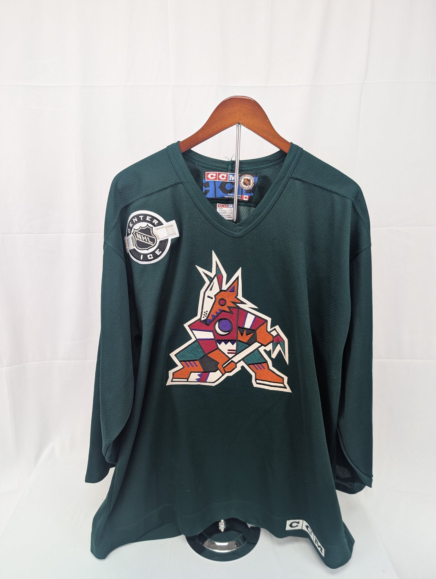 CCM Phoenix Coyotes vintage NHL goalie cut jersey, Men's XL