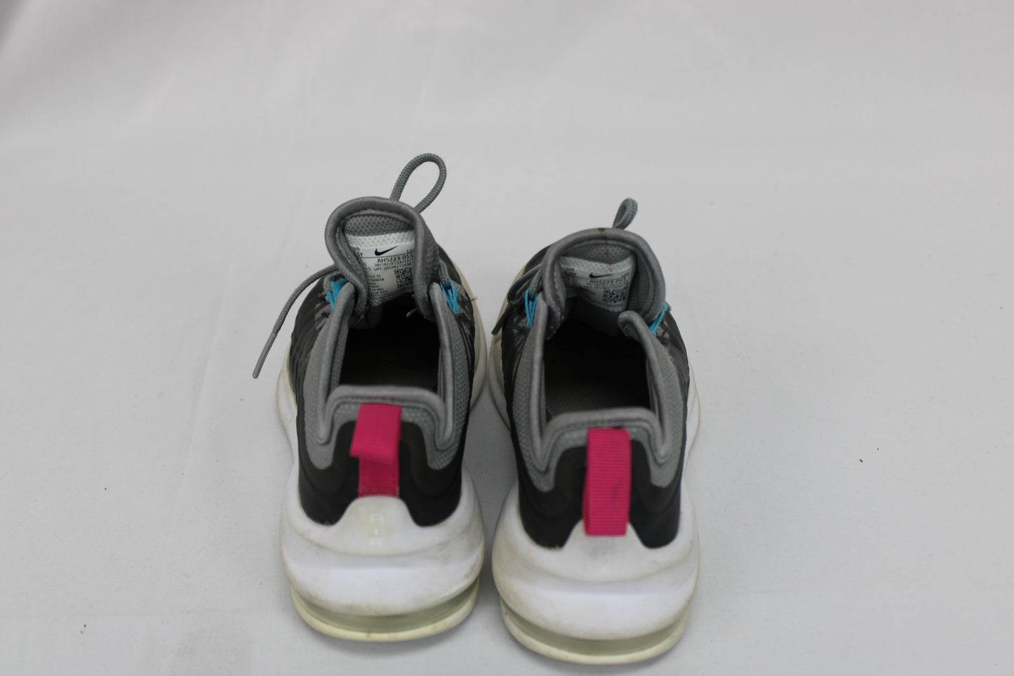 Nike Air Max Axis Sneakers, Youth 1.5