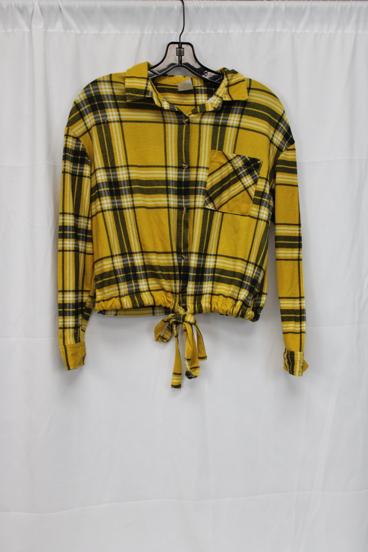 No Boundaries Long Sleeve Tie Flannel Top, Yellow/Black, Women’s M