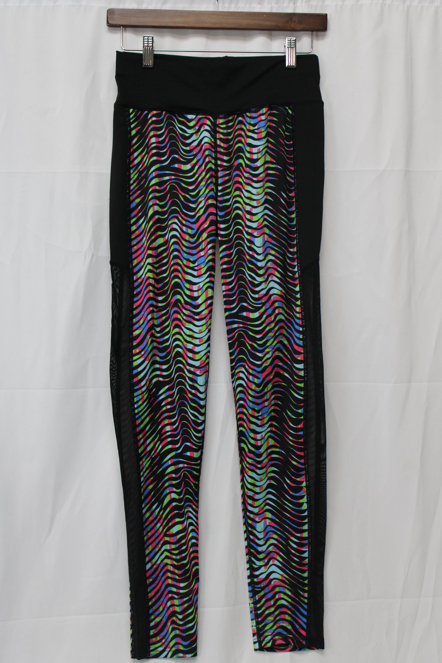 Women’s Multicolor 2 piece Athletic Set, L/XL