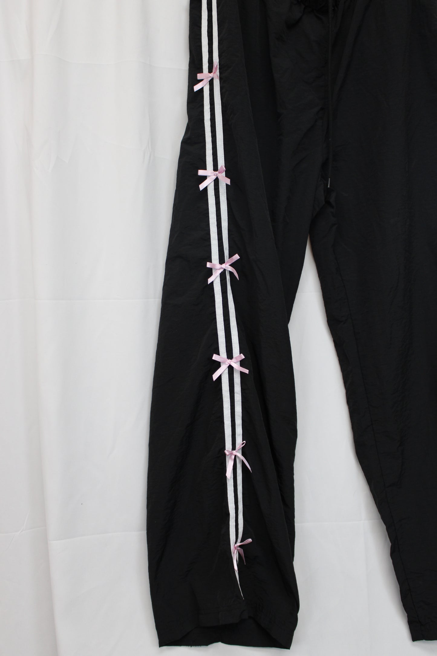Cult Favorite Wide Leg Bow Sweatpants, Black, Women’s L