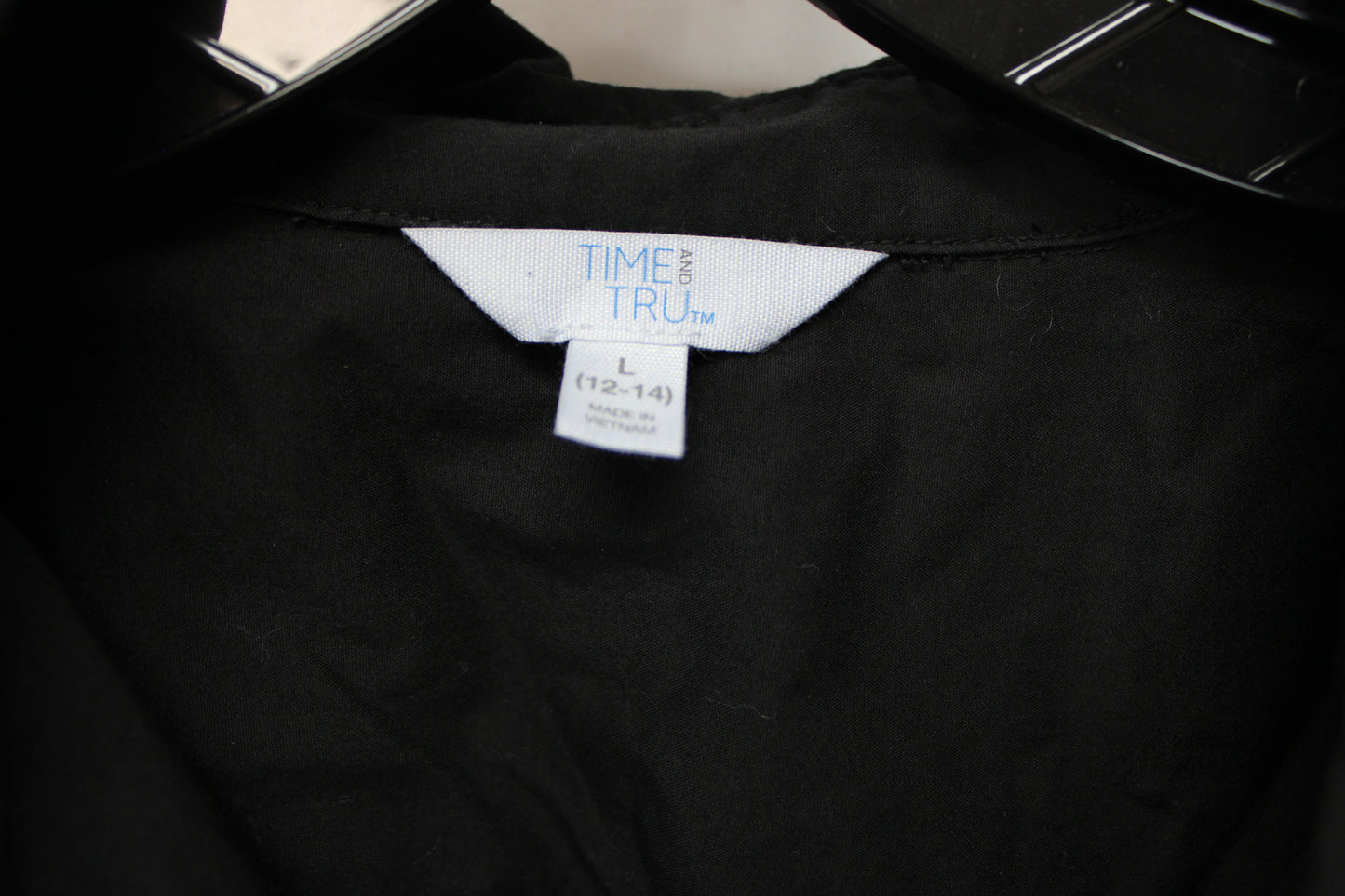 Time & Tru Long Sleeve Button Up Shirt, Black, Women’s L