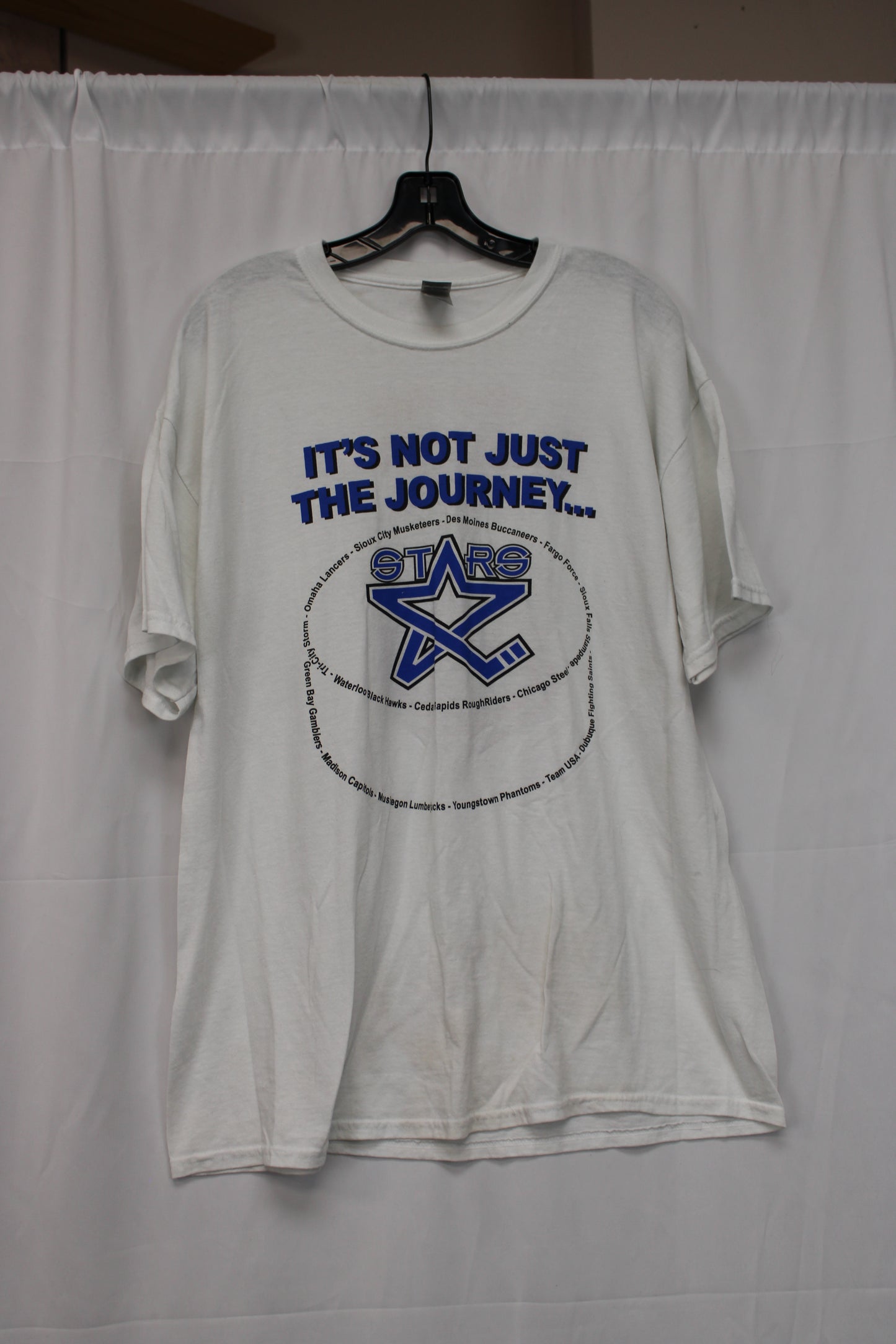 Gildan Stars Short Sleeve T-Shirt, White, Men’s XL