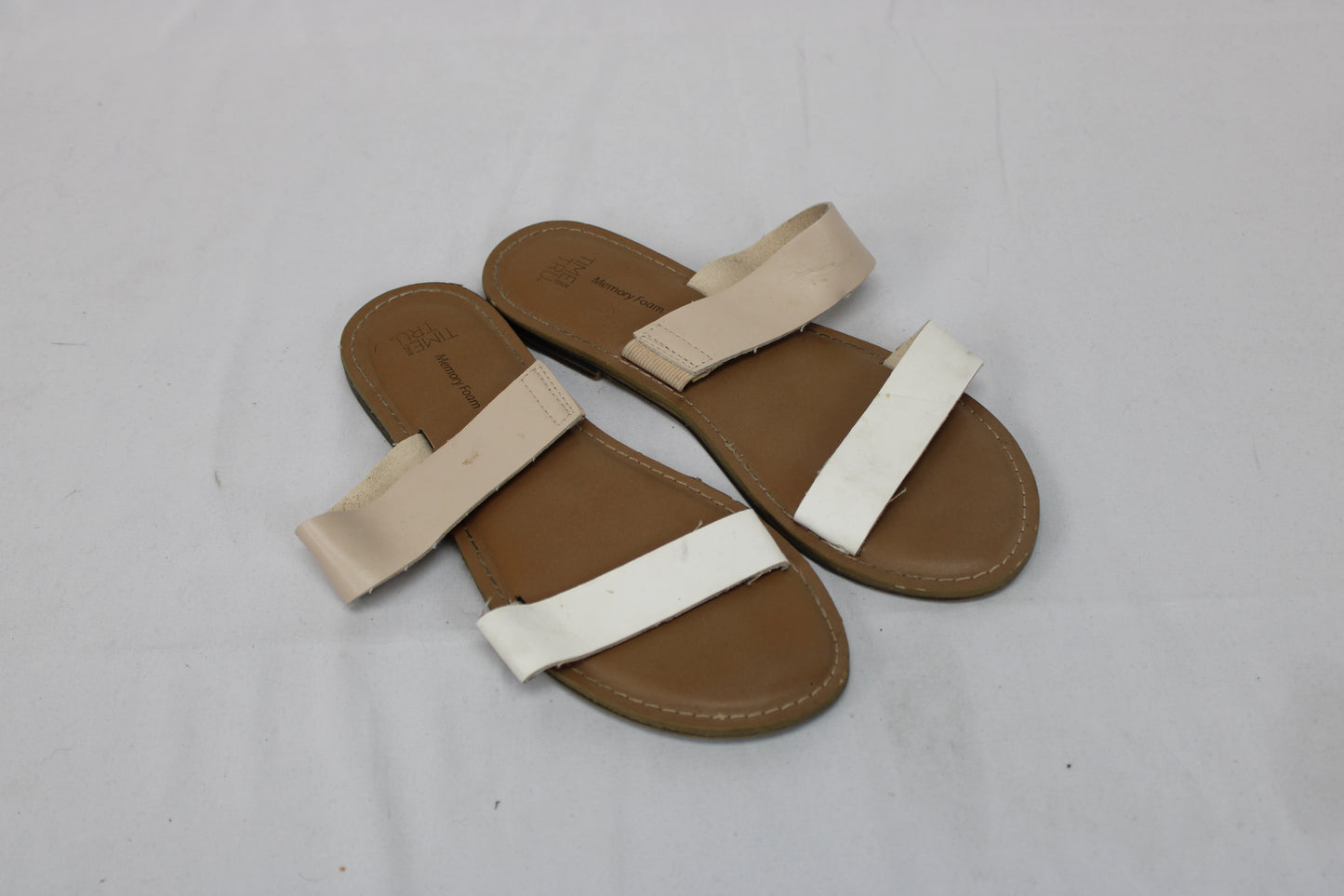 Time & Tru Memory Foam Sandals, Women’s 7