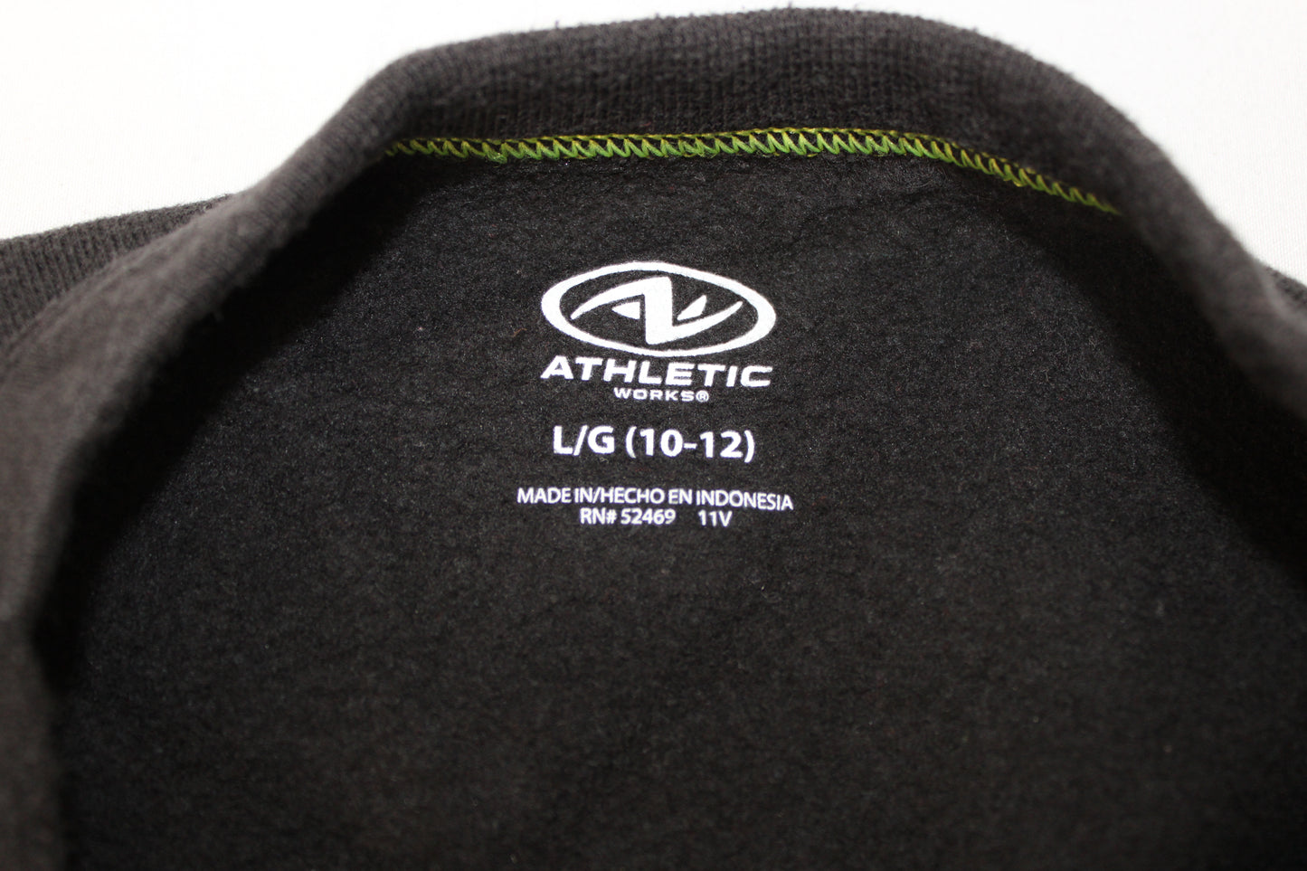 Athletic Works Long Sleeve Crewneck, Black, Boys L