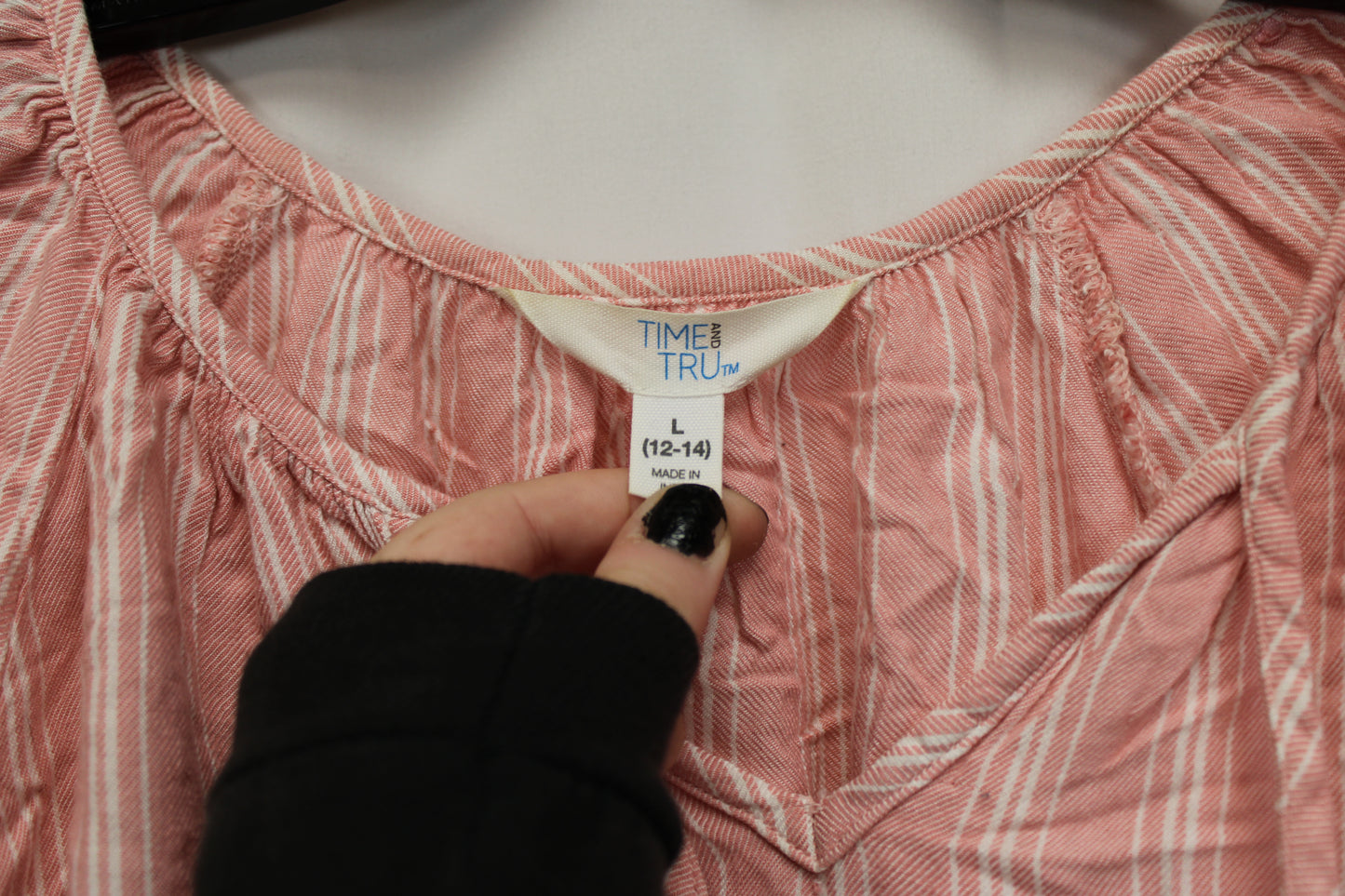 Time & Tru Long Sleeve Tie Front Blouse, Pink, Women’s L