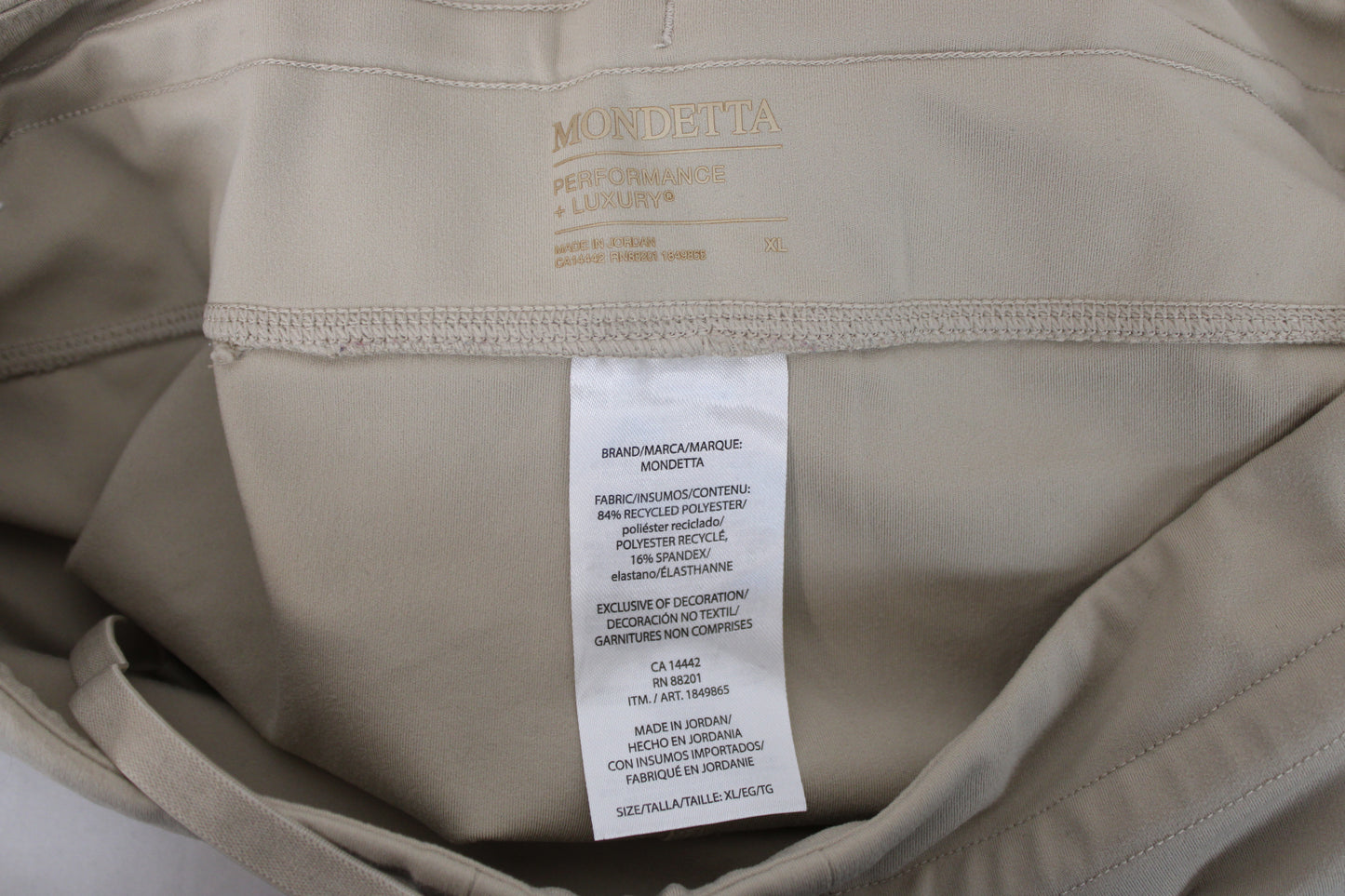 Mondetta Performance & Luxury Capris, Women’s XL
