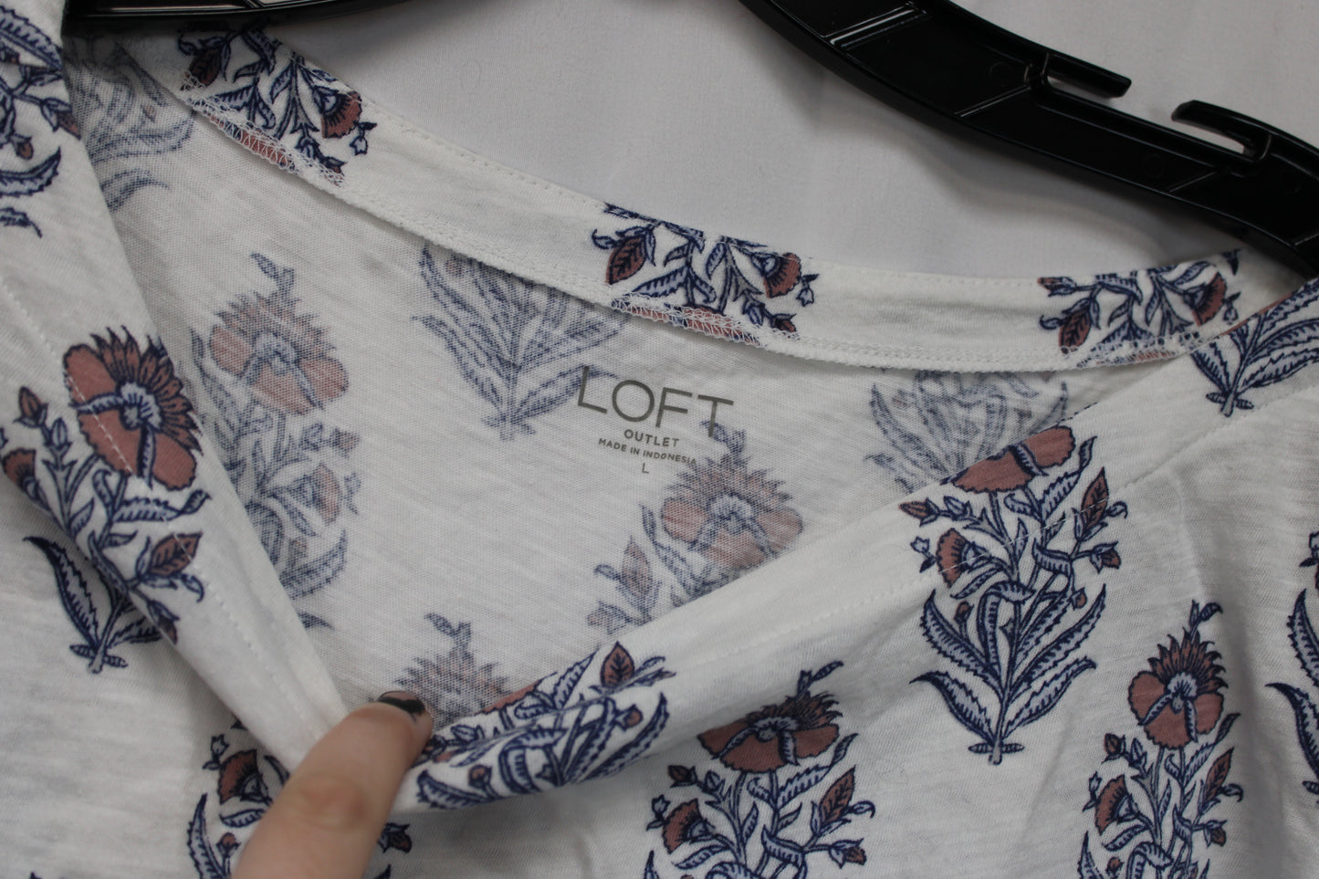 LOFT Floral Quarter Length Sleeve Shirt, White/Blue, Women’s L