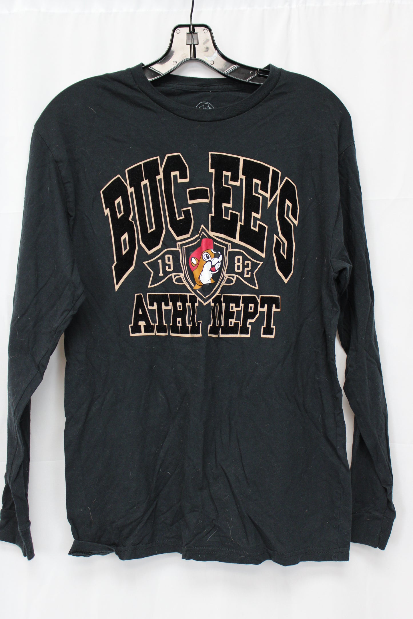 Buc-ee’s Athletic Dept Long Sleeve T-Shirt, Black, Men’s M