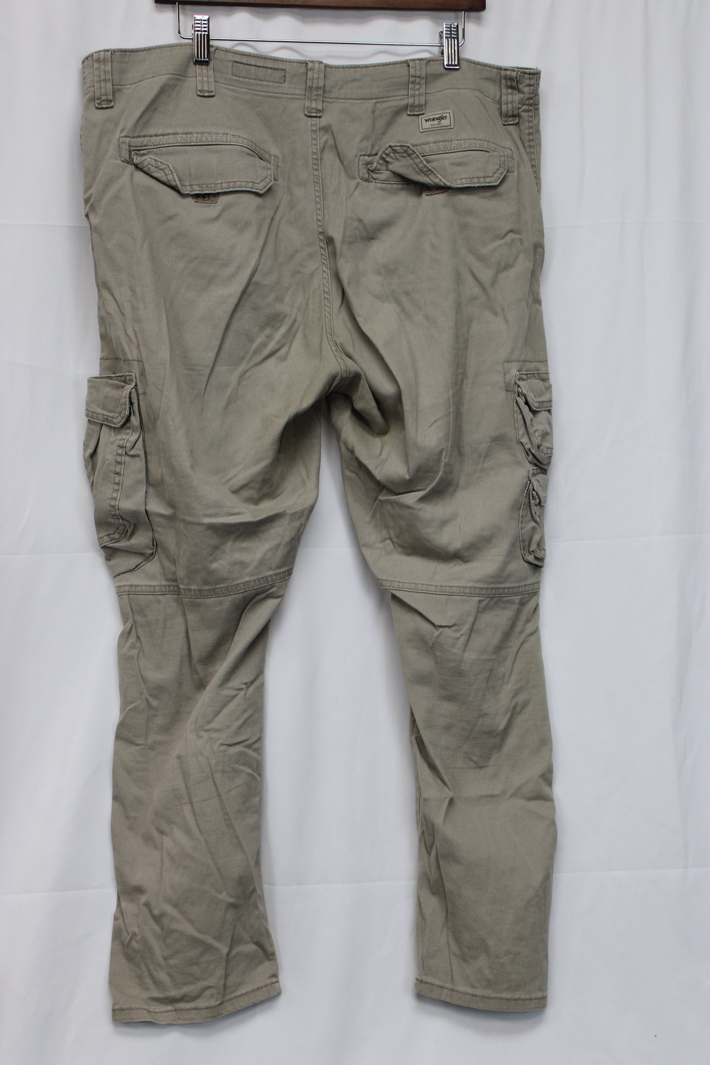 Wrangler Regular Taper Cargo Pants, Beige, Men’s 40/30