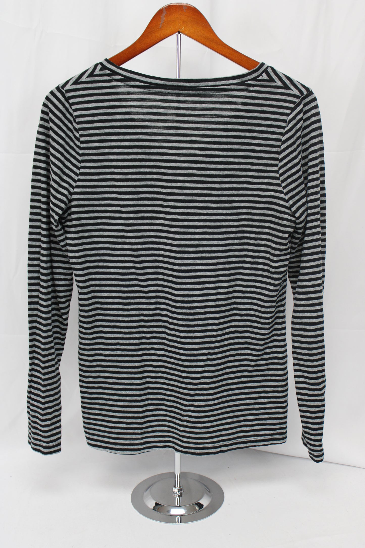 Mossimo Supply Long Sleeve Striped V-Neck Shirt, Gray/Black, Women’s L