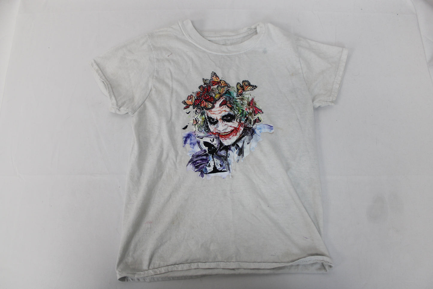 Gildan Watercolor Joker T-Shirt, White, Youth M