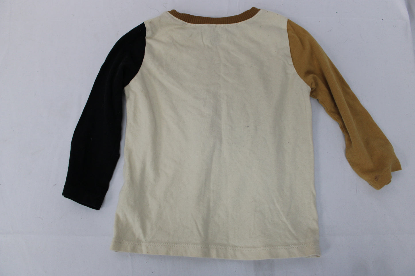 Garanimals Let’s Go Long Sleeve T-shirt, Beige/Black, 3T