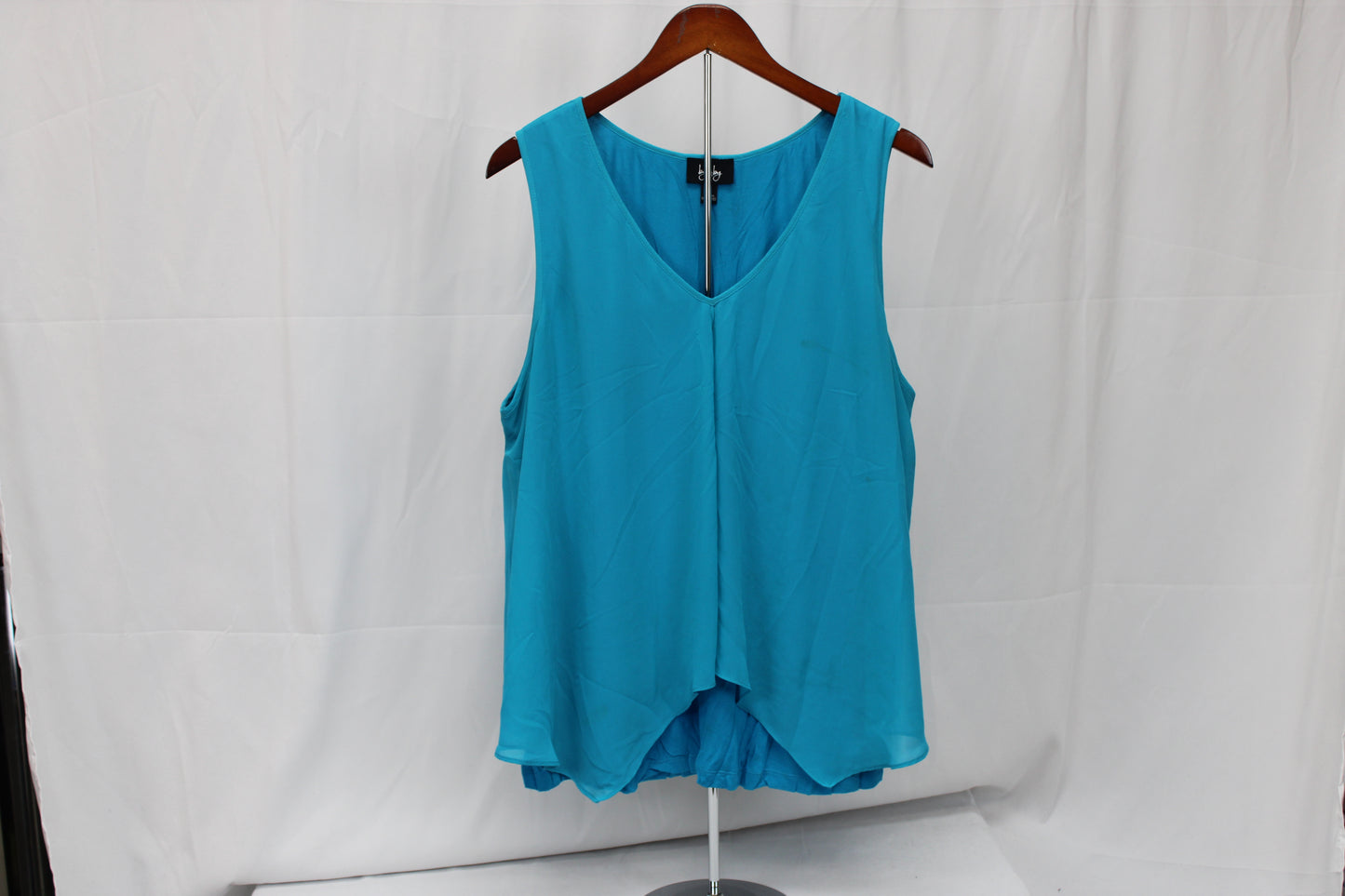 By&By V-Neck Flowy Tank Top, Blue, Women’s XXXL