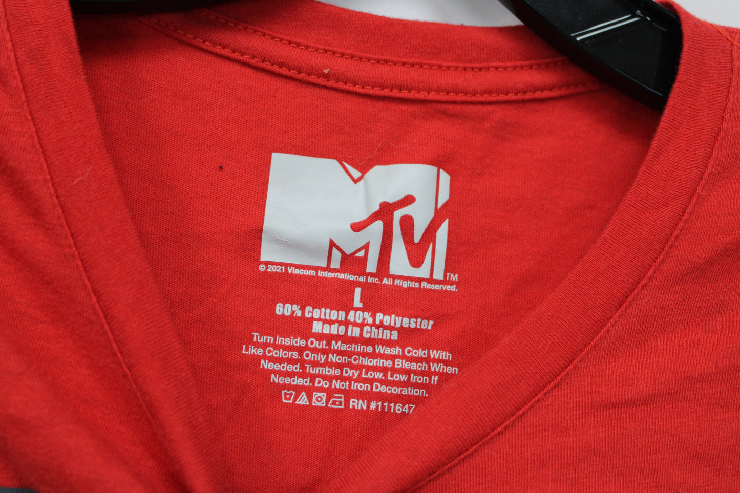 MTV Christmas Print Logo Short Sleeve T-Shirt, Red, Women’s L