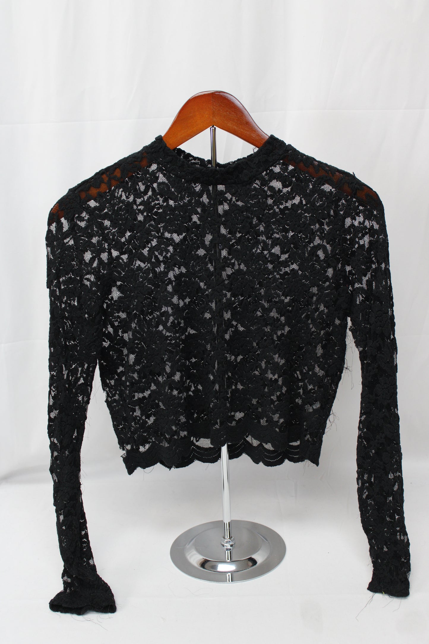 Women’s Long Sleeve Mesh Cropped Shirt, M